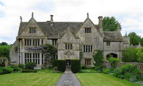 tudor manor bed and breakfast|medieval tudor house.